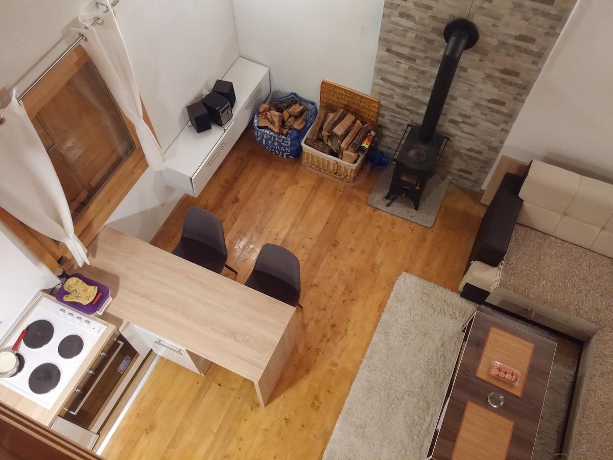 מוסטר Cabin House Hidden Nest מראה חיצוני תמונה