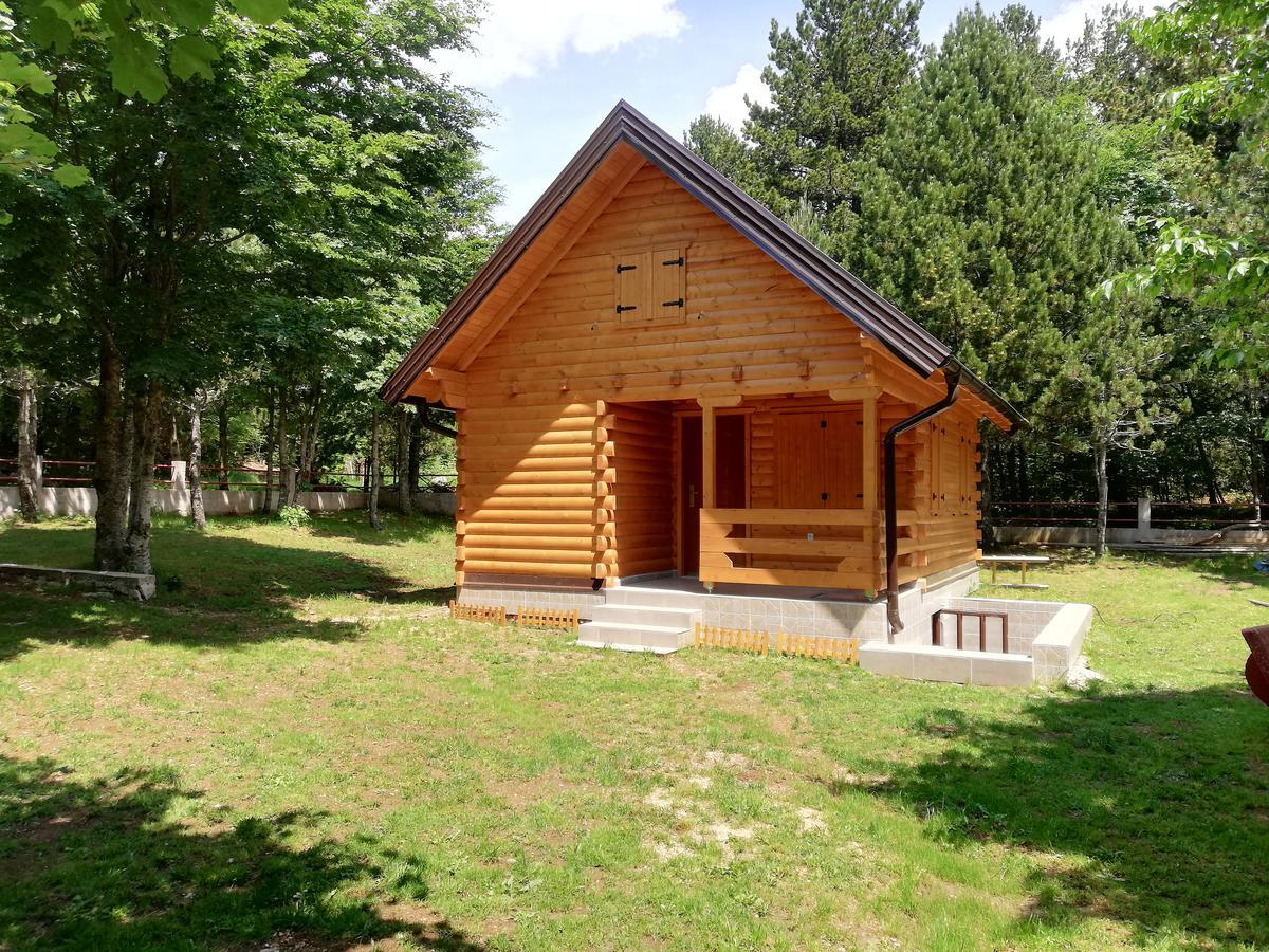 מוסטר Cabin House Hidden Nest מראה חיצוני תמונה