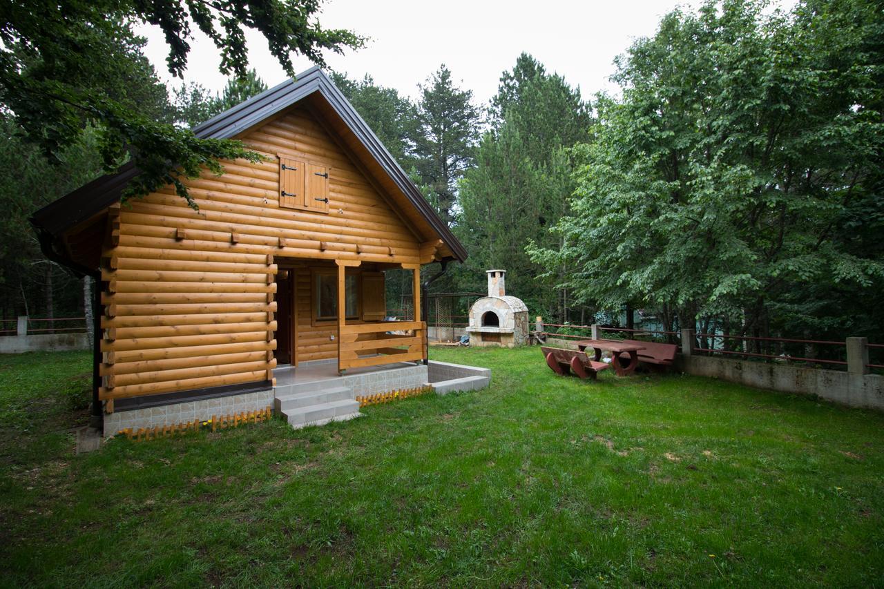 מוסטר Cabin House Hidden Nest מראה חיצוני תמונה