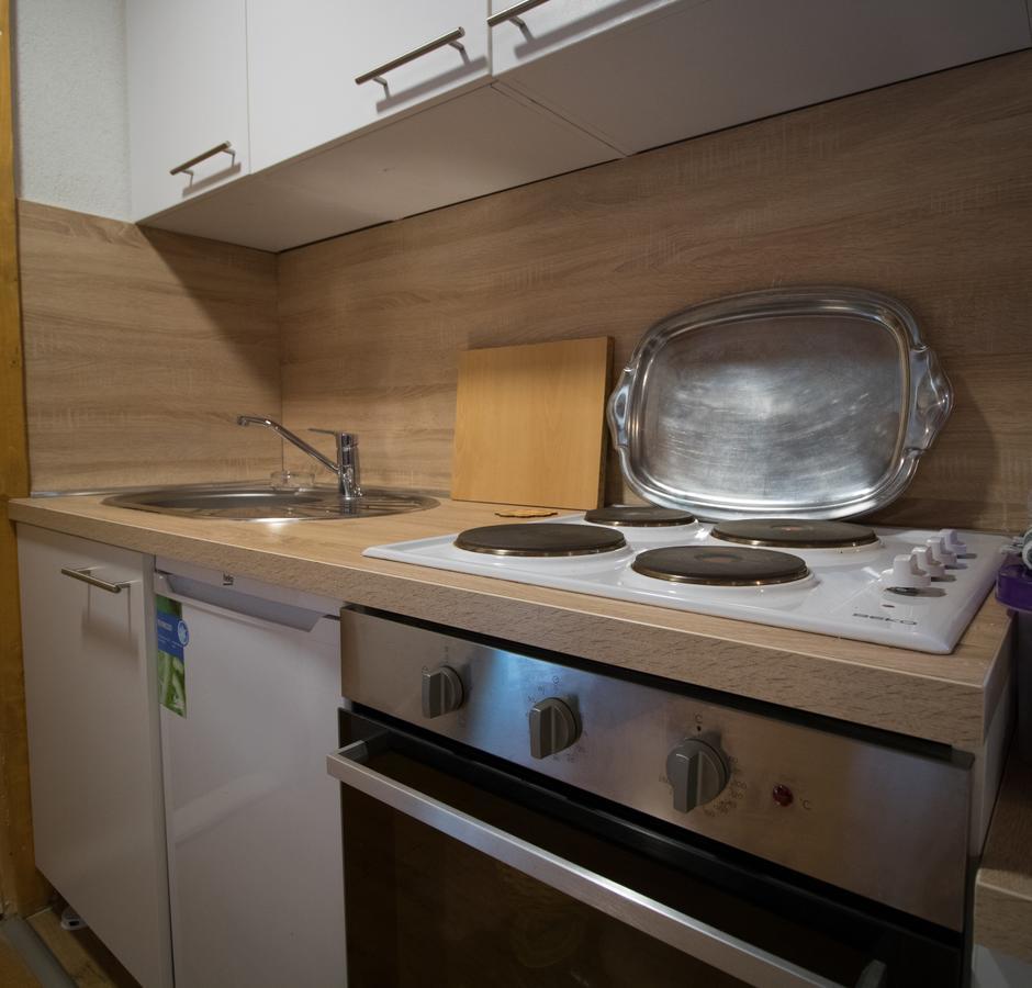 מוסטר Cabin House Hidden Nest מראה חיצוני תמונה