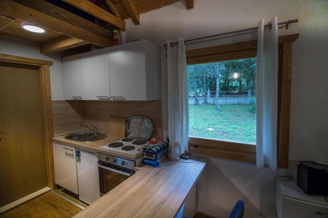 מוסטר Cabin House Hidden Nest מראה חיצוני תמונה